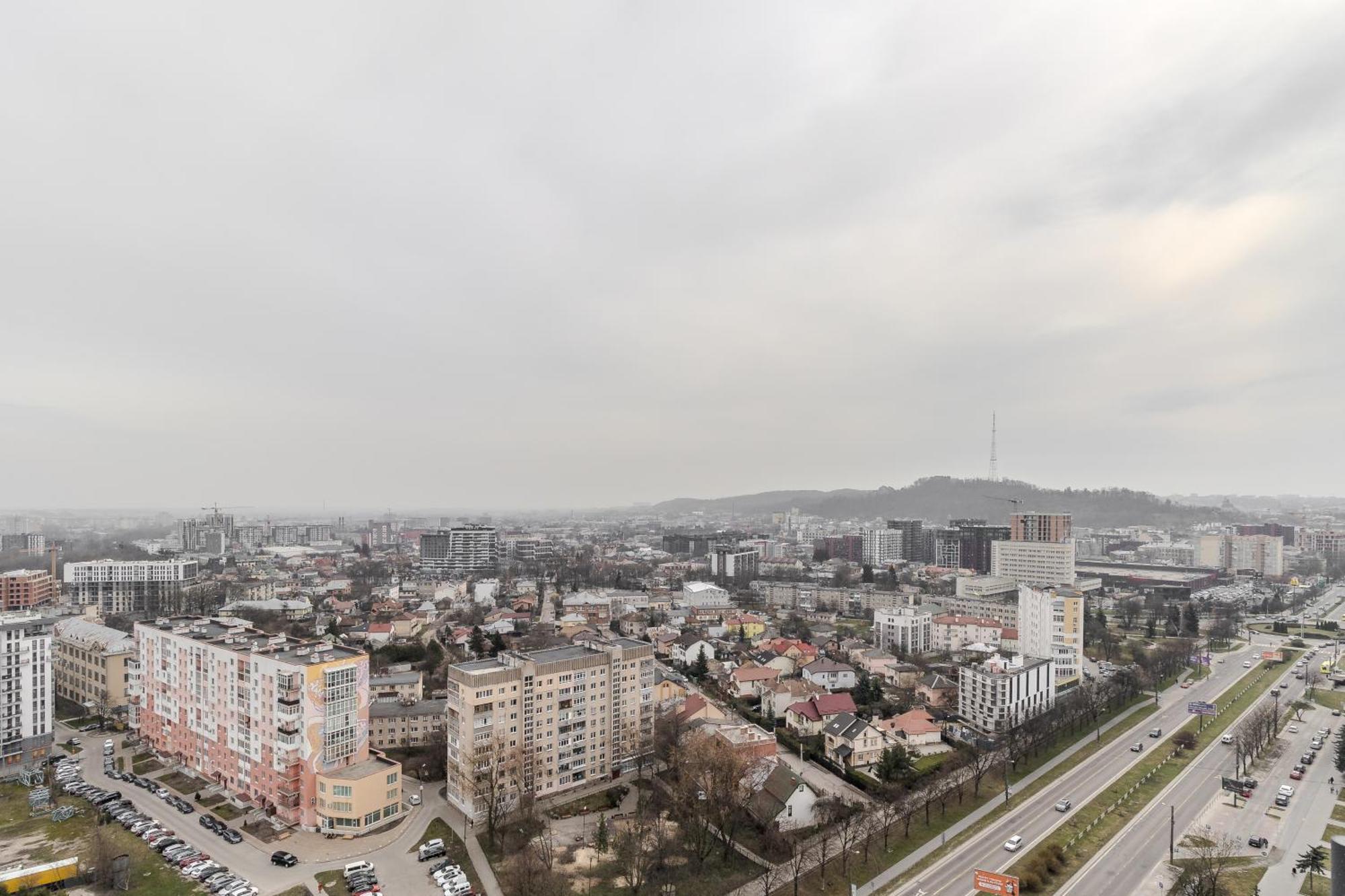 77 Views Apartments By Inshi Лвив Екстериор снимка